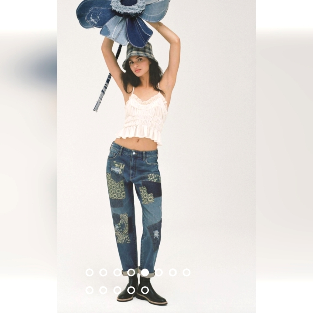 ANTHROPOLOGIE Pilcro The Borrowed Boyfriend Jeans